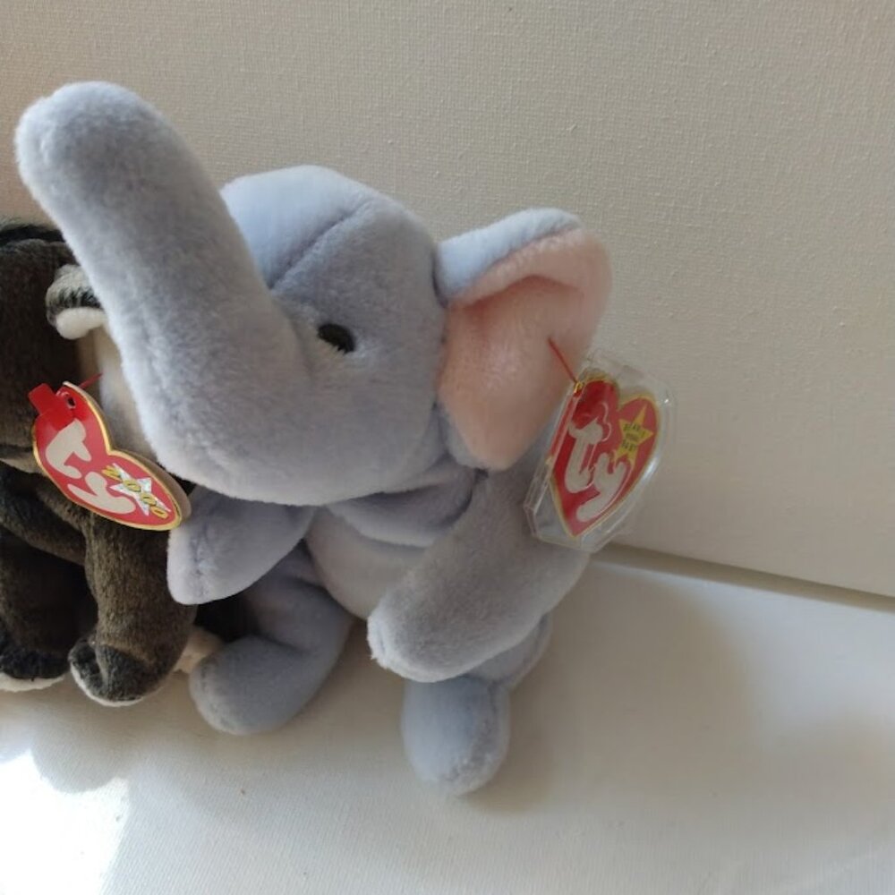 Ty Beanie Babies Lot of 3 Retired - Romance Trumpet Peanut Collectible Plush Y2K - Picture 4 of 7